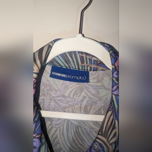 Vintage floral collared long sleeve button up dress with matching belt - Picture 4 of 6